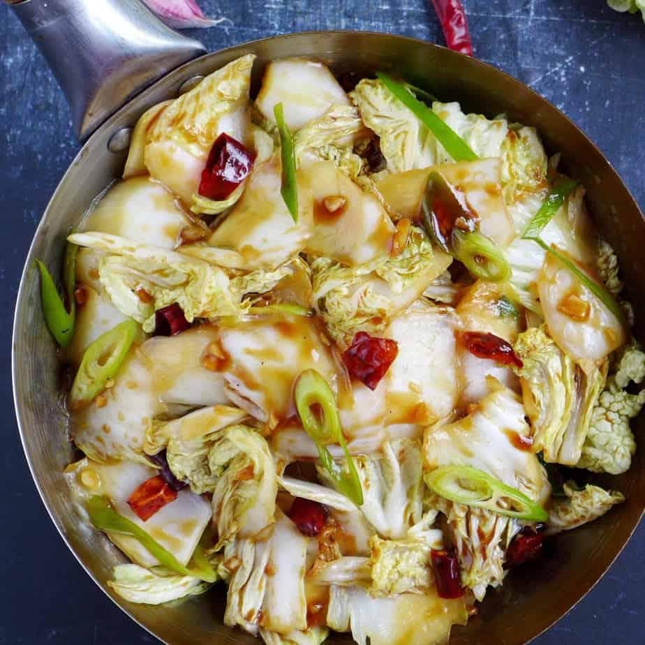 Stir-fried Napa Cabbage with Hot & Sour Sauce (酸辣白菜)